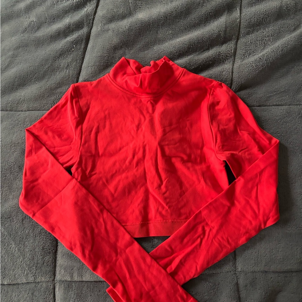 Cropped Garage workout top